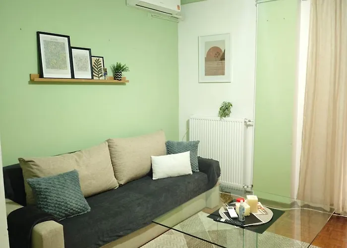 公寓 Cozy In The Center 卡泰里尼
